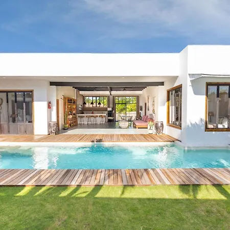 Villa Anzo By Dreamawaybali